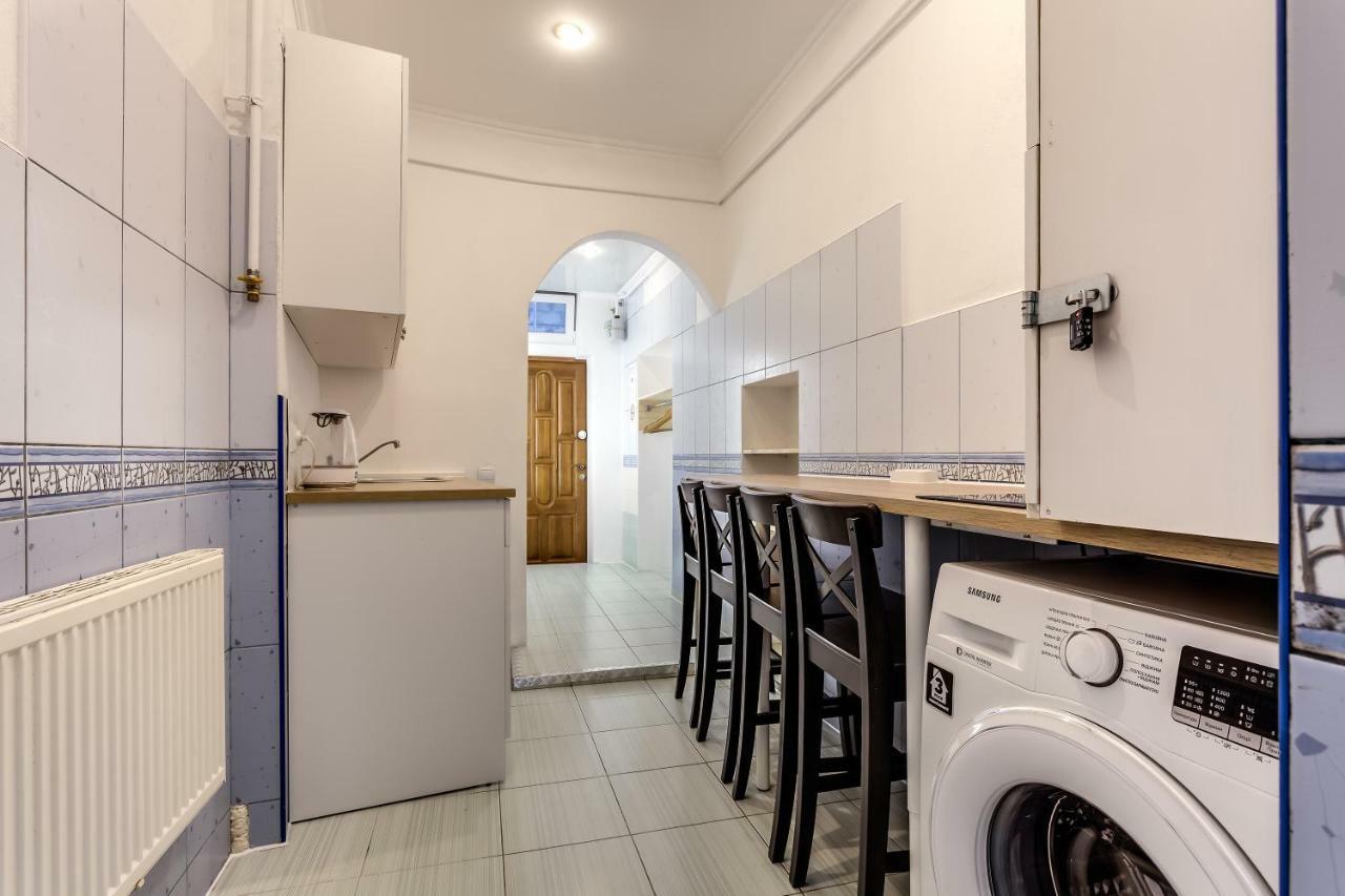 Modern Apartment In Lviv Historic Centre Esterno foto